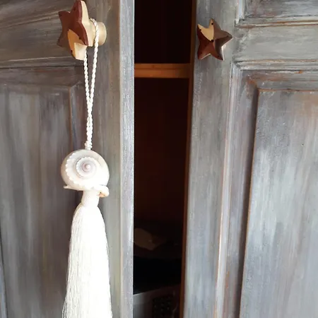 Bed & Breakfast Mare E Legnu