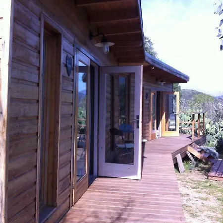 Bed & Breakfast Mare E Legnu *