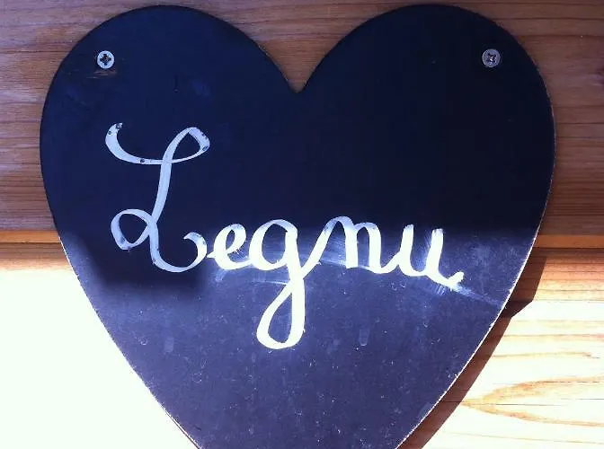 Bed & Breakfast Mare E Legnu