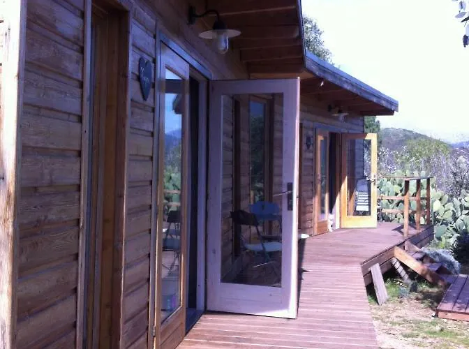 Bed & Breakfast Mare E Legnu 3*